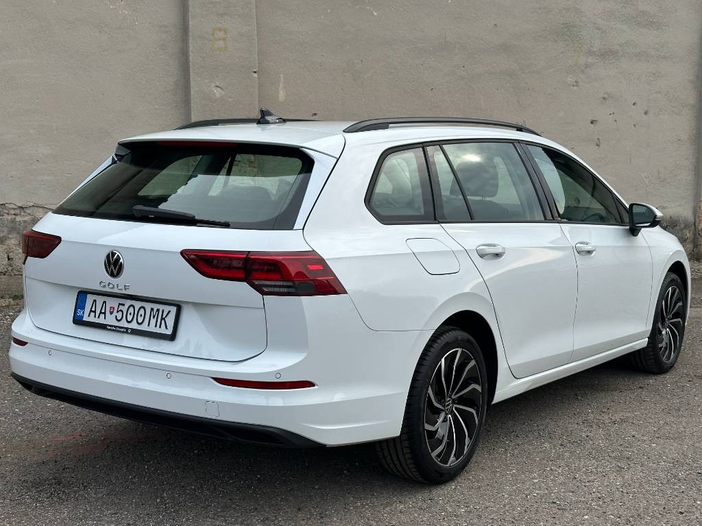 Volkswagen Golf Variant Life 2.0 TDI / NOVÉ VOZIDLO /  V ZÁRUKE / ODPOČET DPH