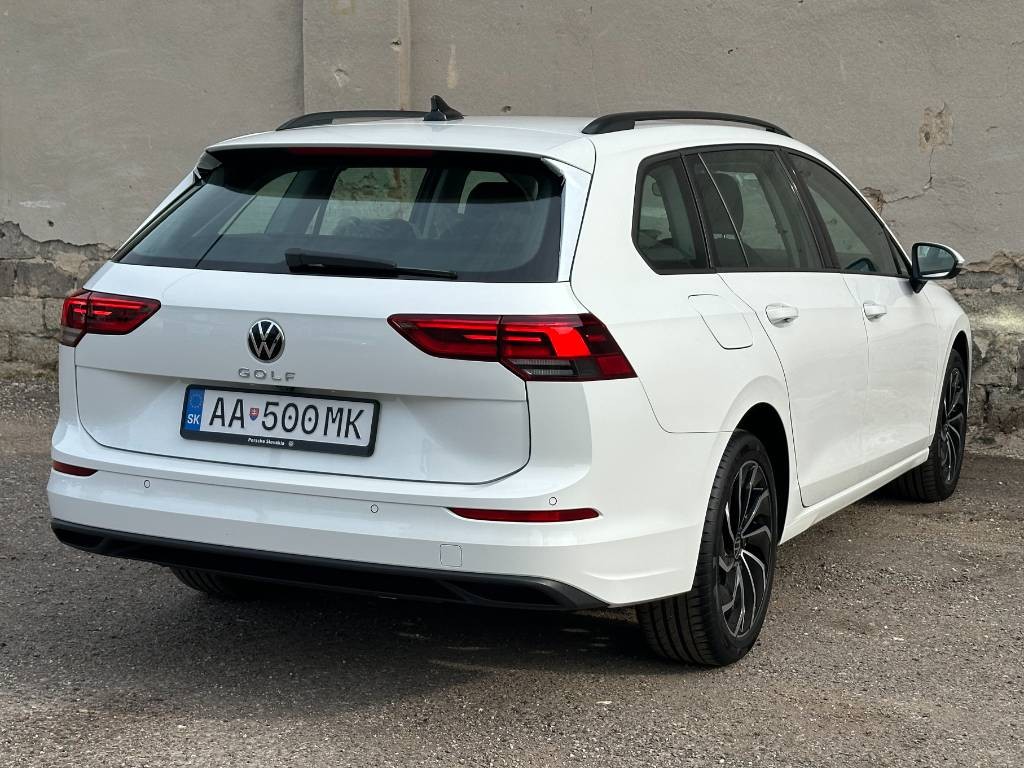 Volkswagen Golf Variant Life 2.0 TDI / NOVÉ VOZIDLO /  V ZÁRUKE / ODPOČET DPH