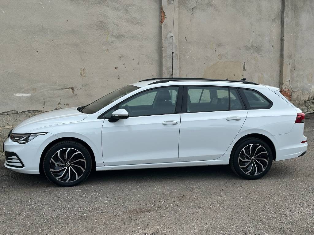 Volkswagen Golf Variant Life 2.0 TDI / NOVÉ VOZIDLO /  V ZÁRUKE / ODPOČET DPH