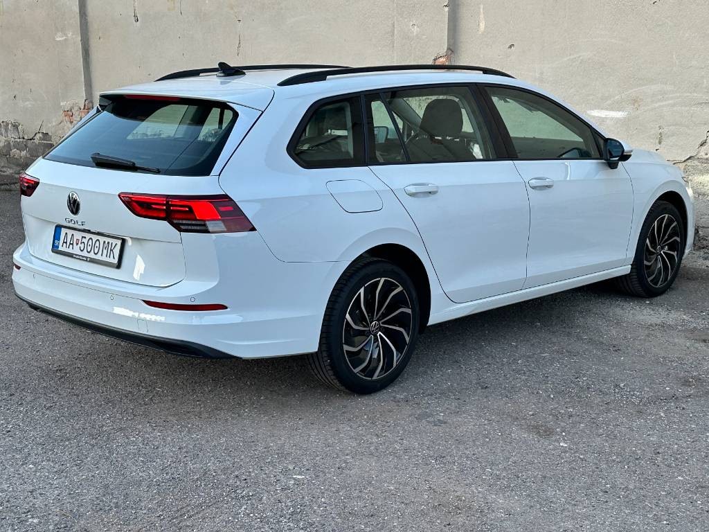 Volkswagen Golf Variant Life 2.0 TDI / NOVÉ VOZIDLO /  V ZÁRUKE / ODPOČET DPH