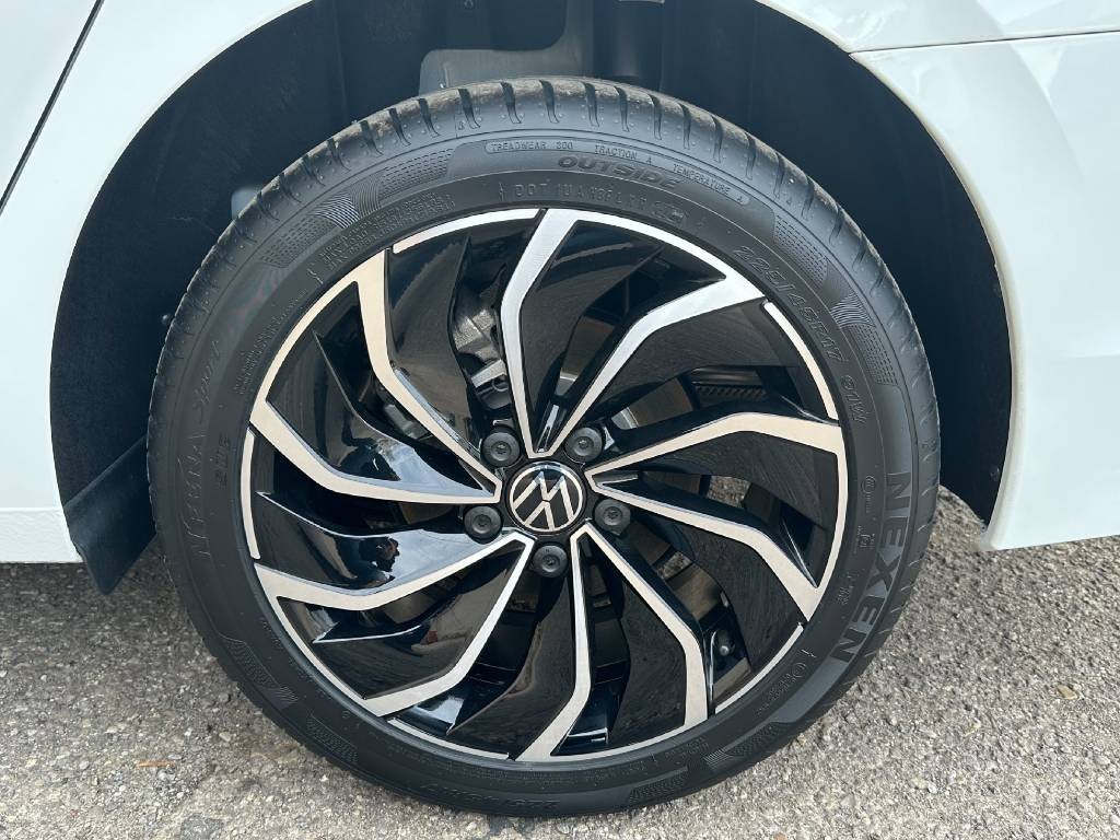 Volkswagen Golf Variant Life 2.0 TDI / NOVÉ VOZIDLO /  V ZÁRUKE / ODPOČET DPH