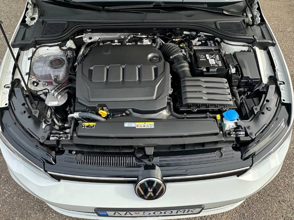 Volkswagen Golf Variant Life 2.0 TDI / NOVÉ VOZIDLO /  V ZÁRUKE / ODPOČET DPH