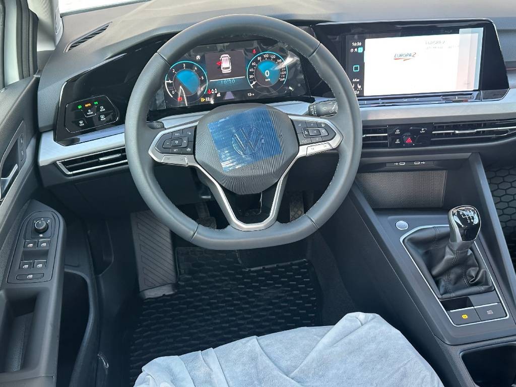 Volkswagen Golf Variant Life 2.0 TDI / NOVÉ VOZIDLO /  V ZÁRUKE / ODPOČET DPH
