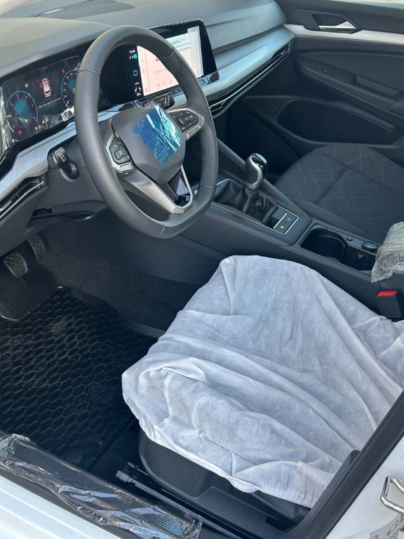 Volkswagen Golf Variant Life 2.0 TDI / NOVÉ VOZIDLO /  V ZÁRUKE / ODPOČET DPH