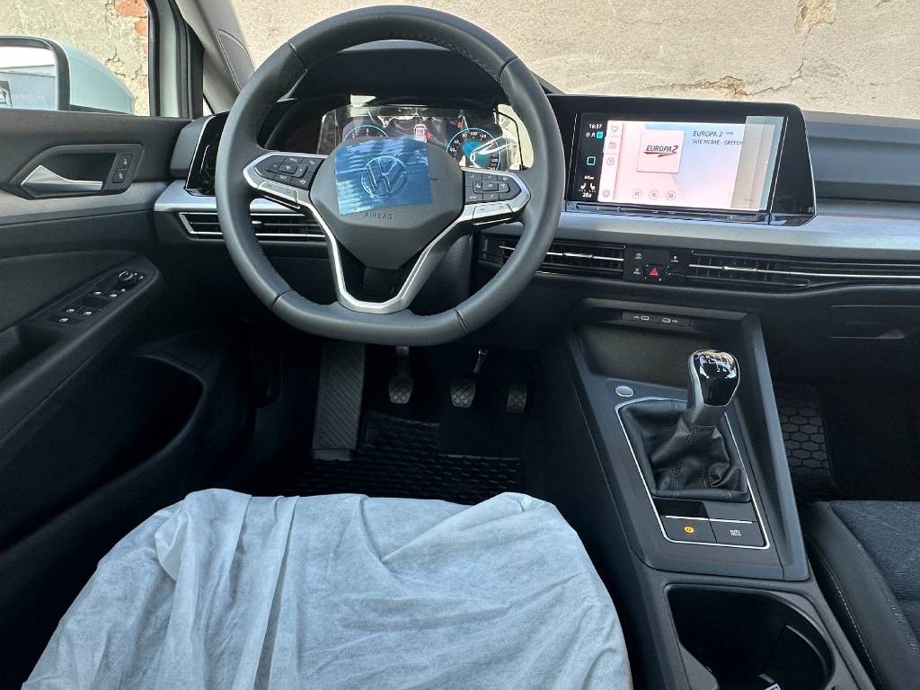 Volkswagen Golf Variant Life 2.0 TDI / NOVÉ VOZIDLO /  V ZÁRUKE / ODPOČET DPH
