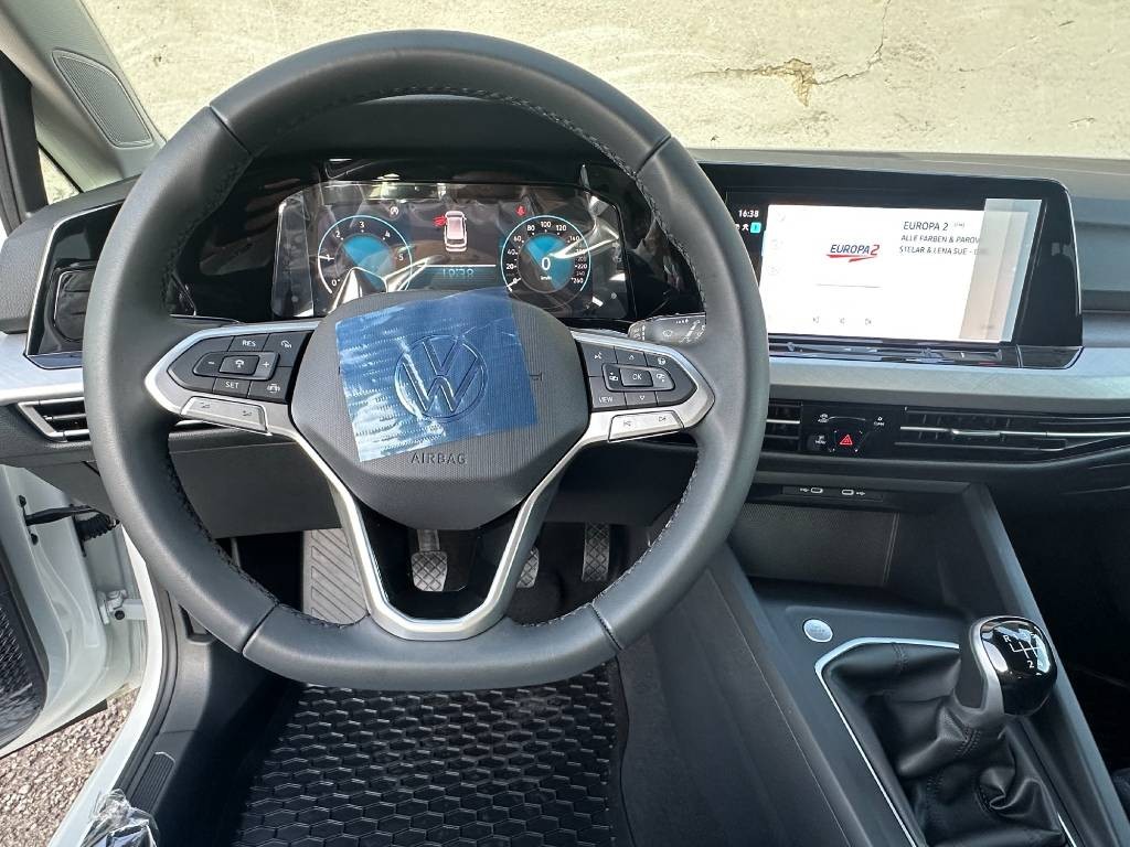 Volkswagen Golf Variant Life 2.0 TDI / NOVÉ VOZIDLO /  V ZÁRUKE / ODPOČET DPH