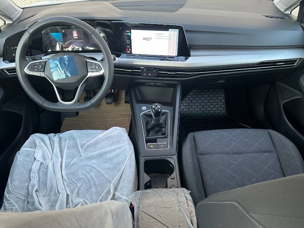 Volkswagen Golf Variant Life 2.0 TDI / NOVÉ VOZIDLO /  V ZÁRUKE / ODPOČET DPH