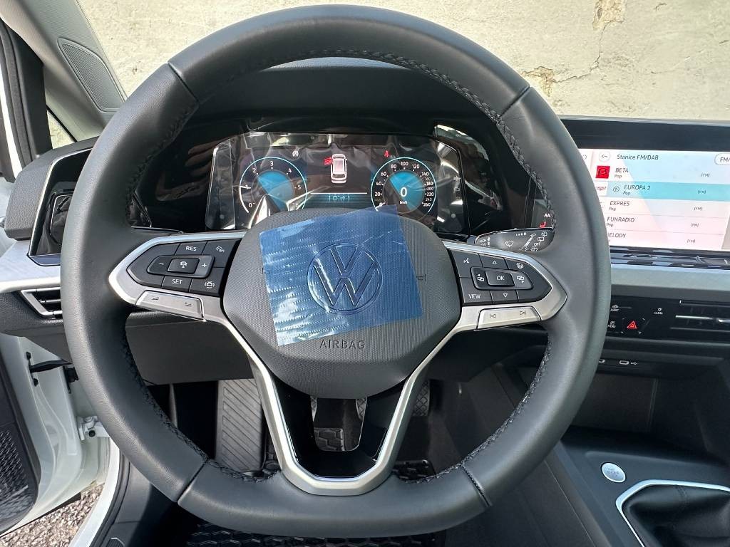 Volkswagen Golf Variant Life 2.0 TDI / NOVÉ VOZIDLO /  V ZÁRUKE / ODPOČET DPH