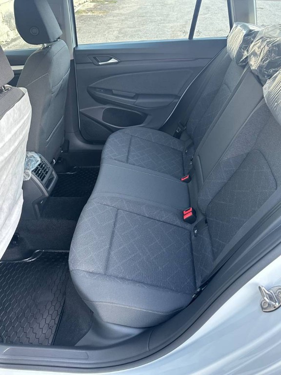 Volkswagen Golf Variant Life 2.0 TDI / NOVÉ VOZIDLO /  V ZÁRUKE / ODPOČET DPH
