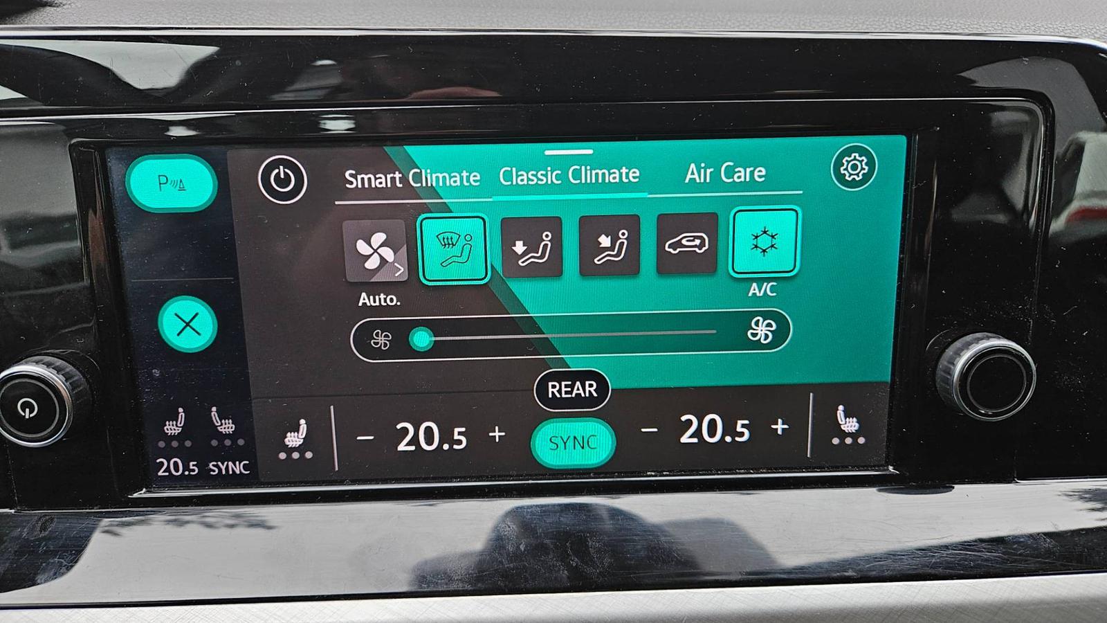 Volkswagen Golf Variant 1.5TSI ACT 130k Limited (8.gen)