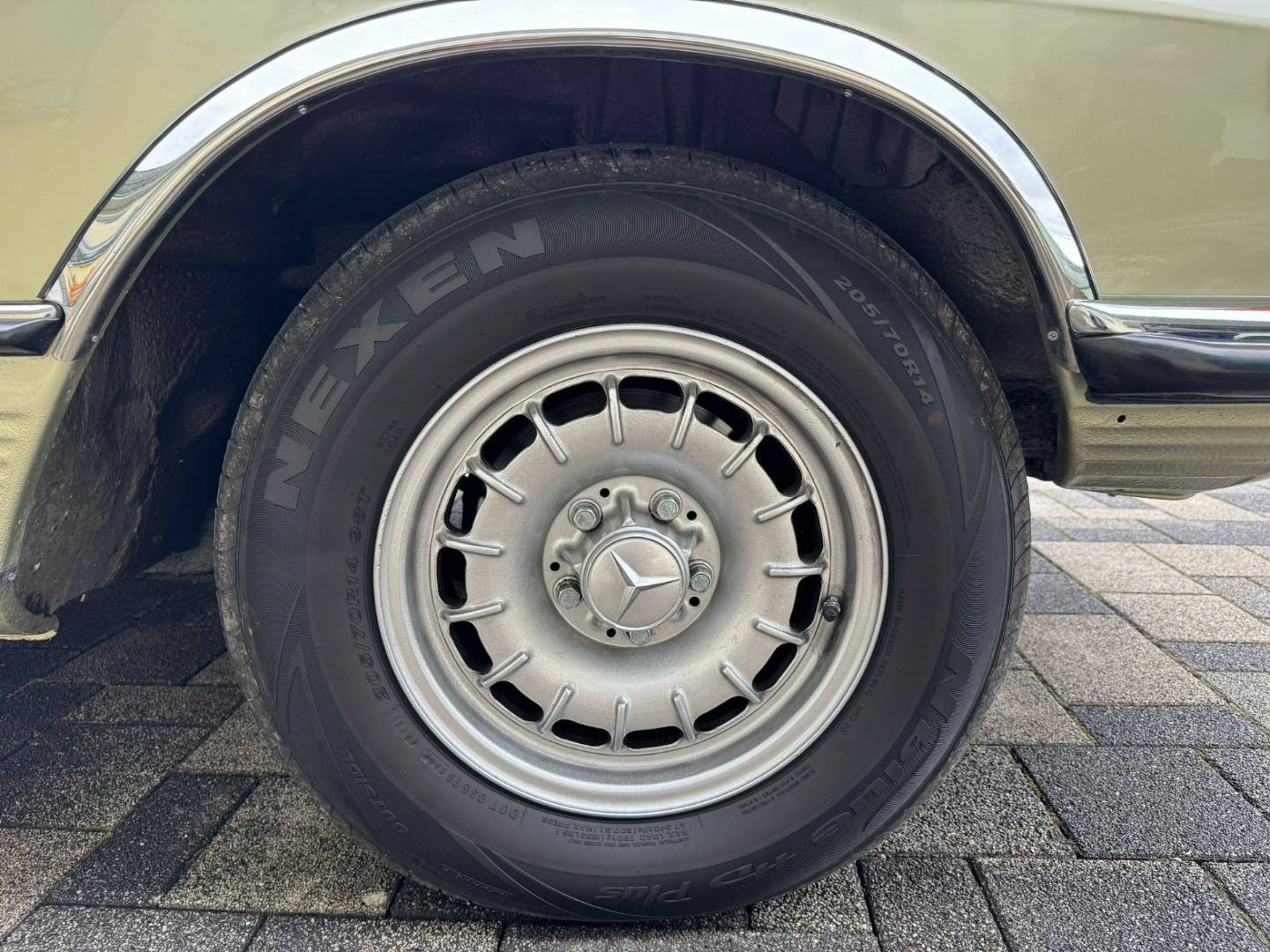 Mercedes-Benz SLC 350