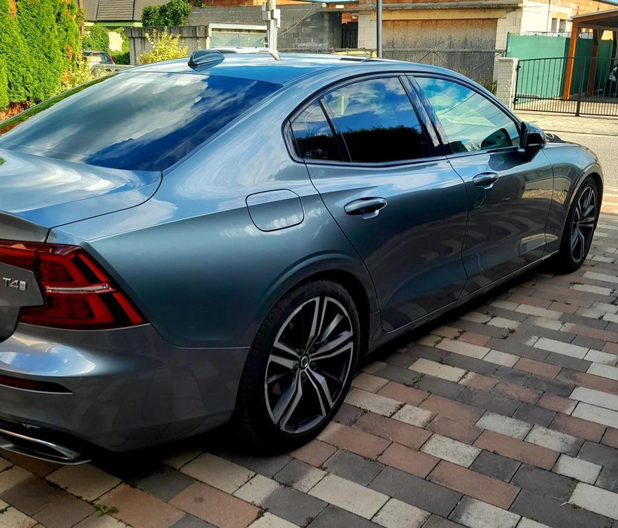 Volvo S60 T4 2.0 190k R-Design Geartronic
