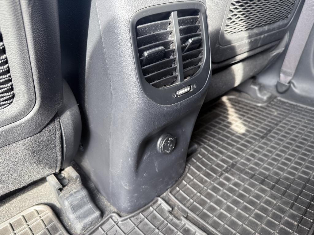 KIA Carens 1.7 CRDi 136k EX 7m