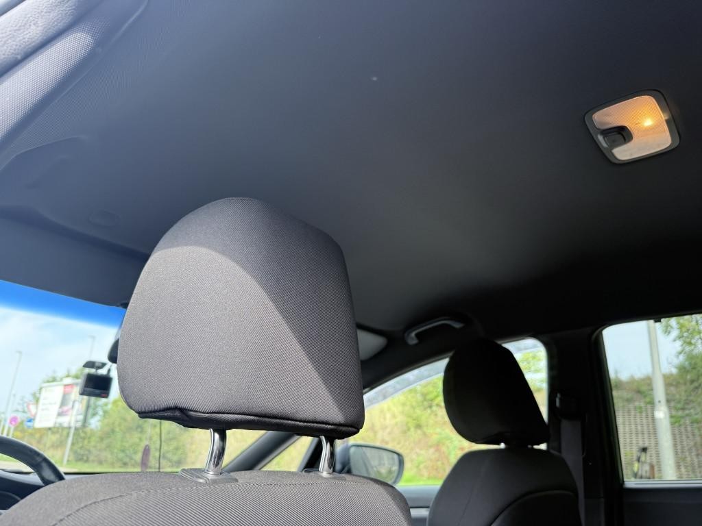 KIA Carens 1.7 CRDi 136k EX 7m