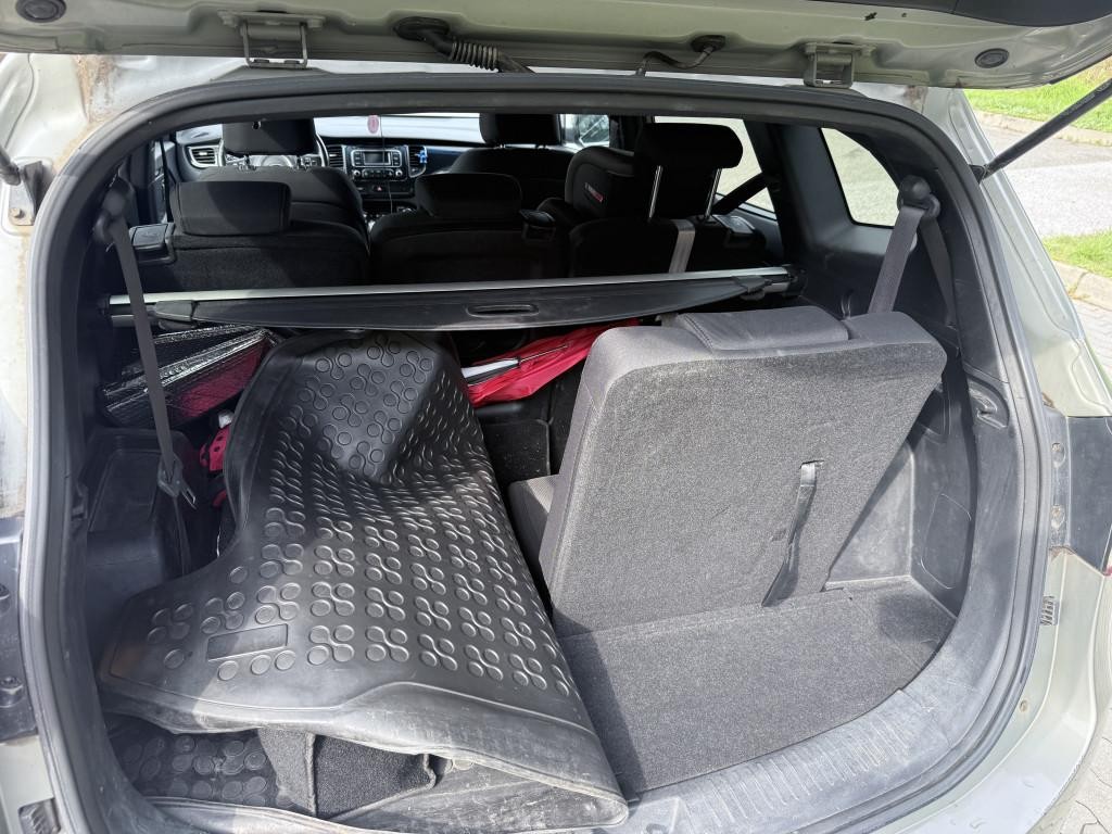 KIA Carens 1.7 CRDi 136k EX 7m