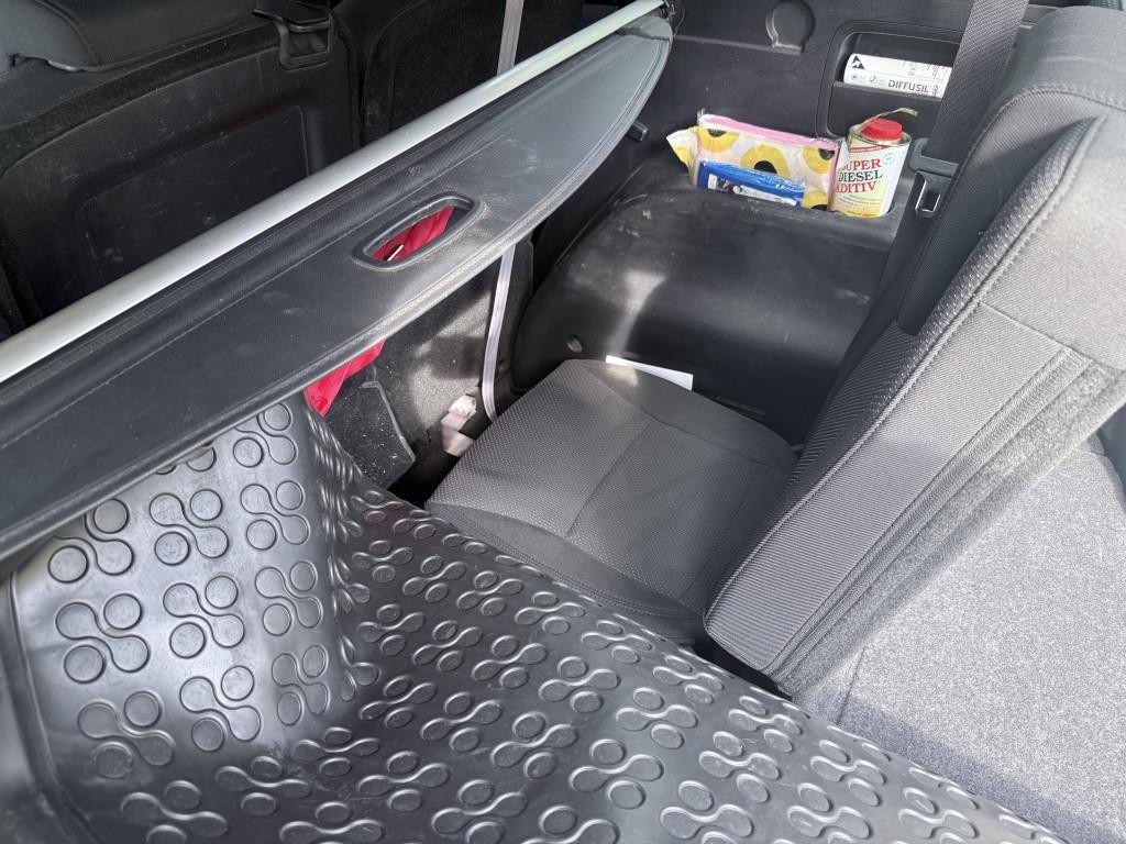 KIA Carens 1.7 CRDi 136k EX 7m