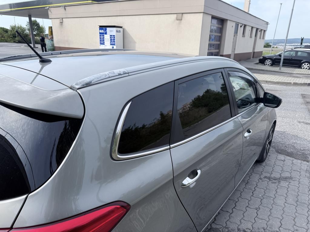 KIA Carens 1.7 CRDi 136k EX 7m