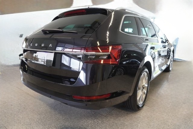 Škoda Superb Combi 2.0 TDI SCR Style 4x4 DSG