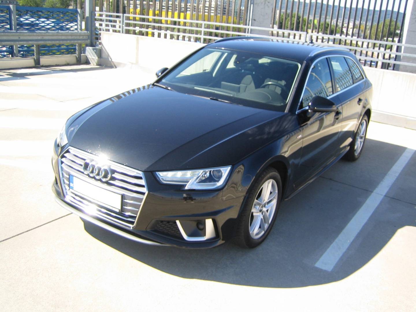 Audi A4 Avant 35 2.0 TDI Sport S tronic