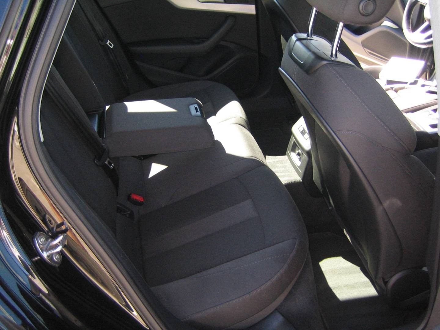 Audi A4 Avant 35 2.0 TDI Sport S tronic