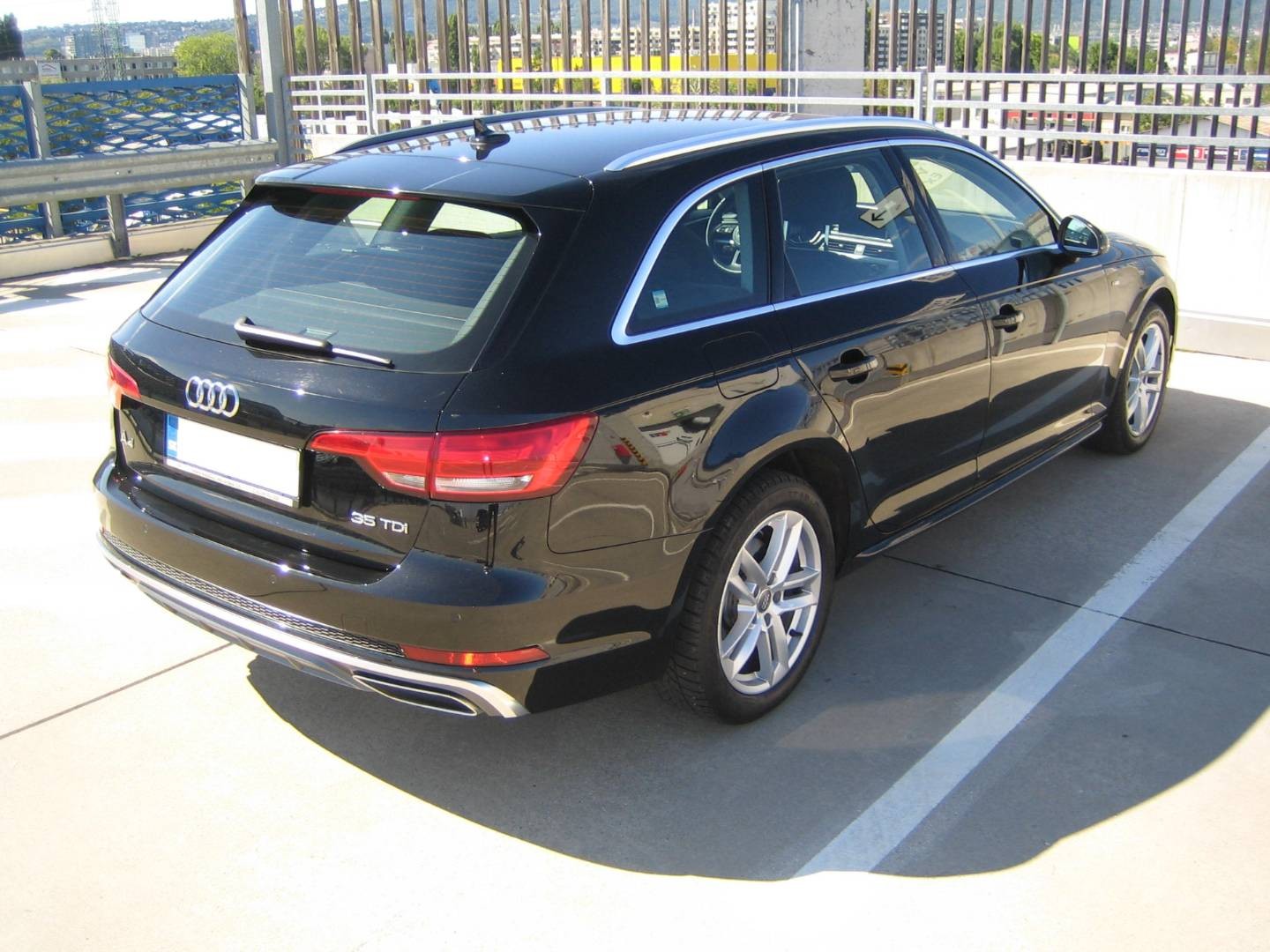 Audi A4 Avant 35 2.0 TDI Sport S tronic