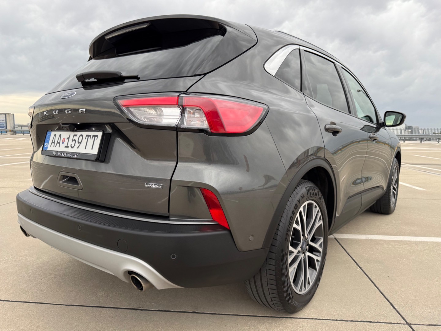 Ford Kuga 2.5 Duratec PHEV 225k Titanium CVT