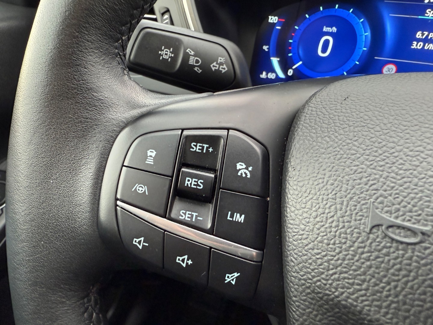 Ford Kuga 2.5 Duratec PHEV 225k Titanium CVT