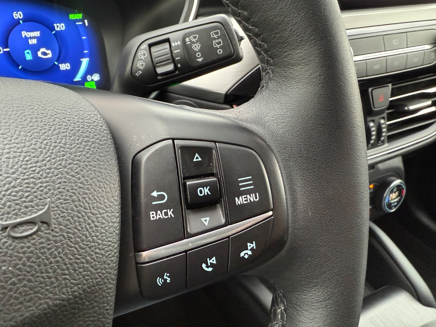 Ford Kuga 2.5 Duratec PHEV 225k Titanium CVT