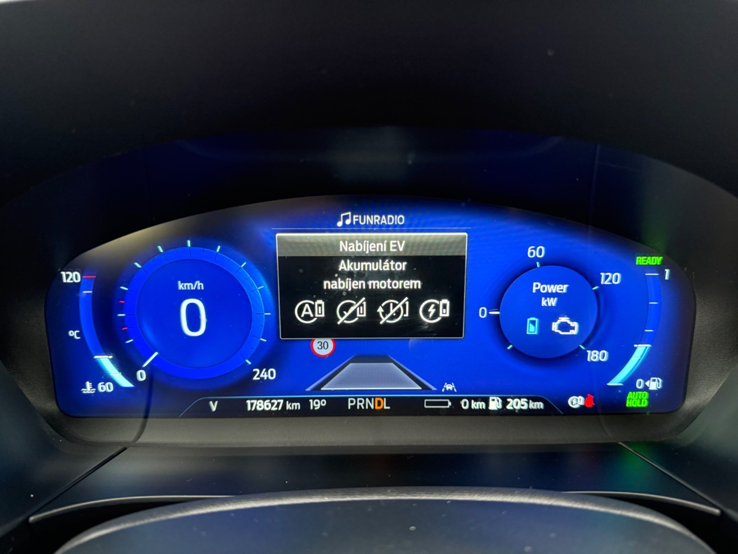 Ford Kuga 2.5 Duratec PHEV 225k Titanium CVT