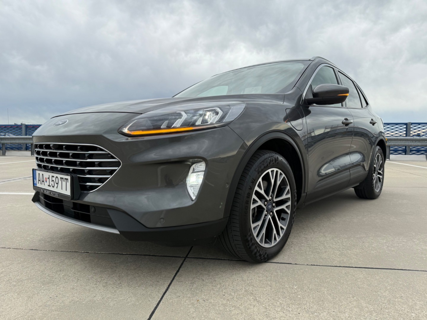 Ford Kuga 2.5 Duratec PHEV 225k Titanium CVT