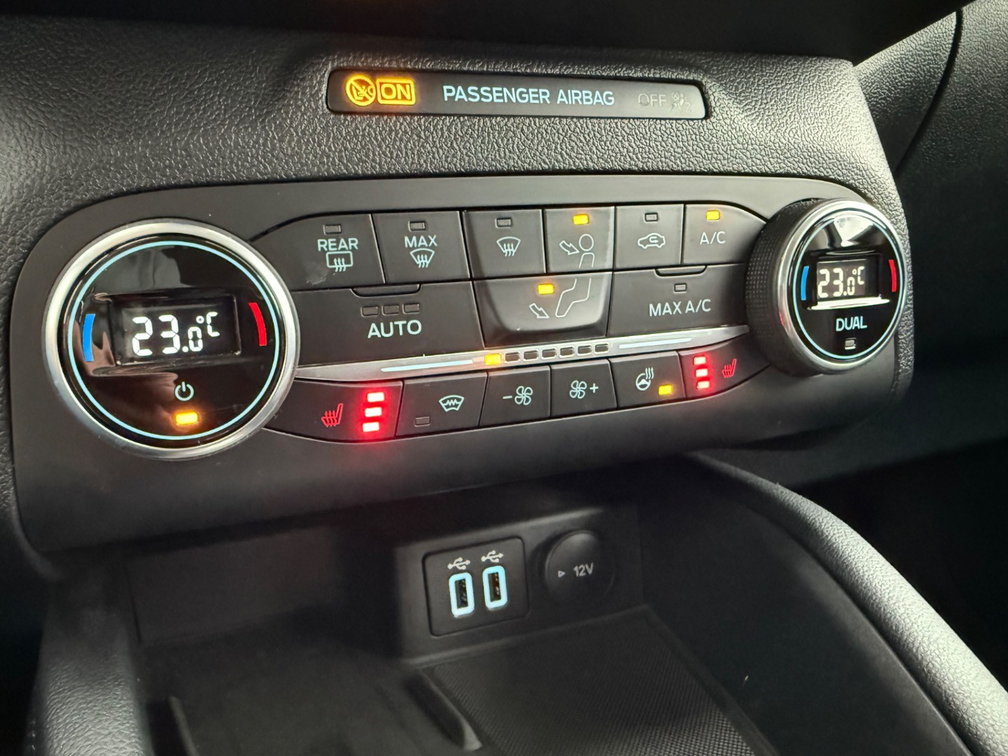 Ford Kuga 2.5 Duratec PHEV 225k Titanium CVT