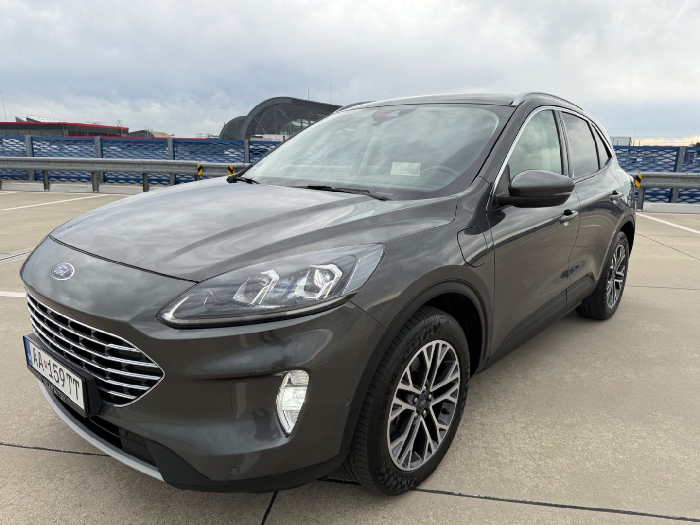 Ford Kuga 2.5 Duratec PHEV 225k Titanium CVT