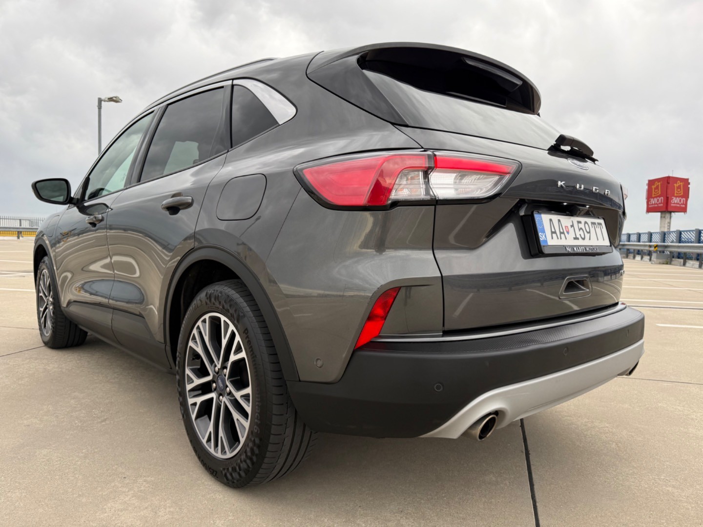 Ford Kuga 2.5 Duratec PHEV 225k Titanium CVT