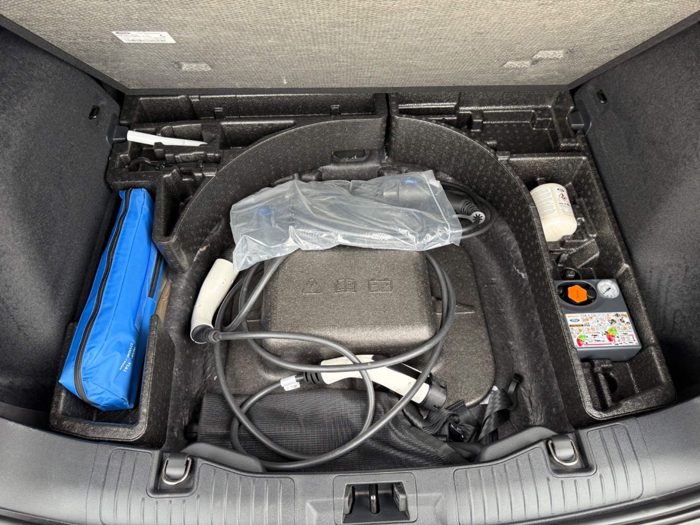Ford Kuga 2.5 Duratec PHEV 225k Titanium CVT
