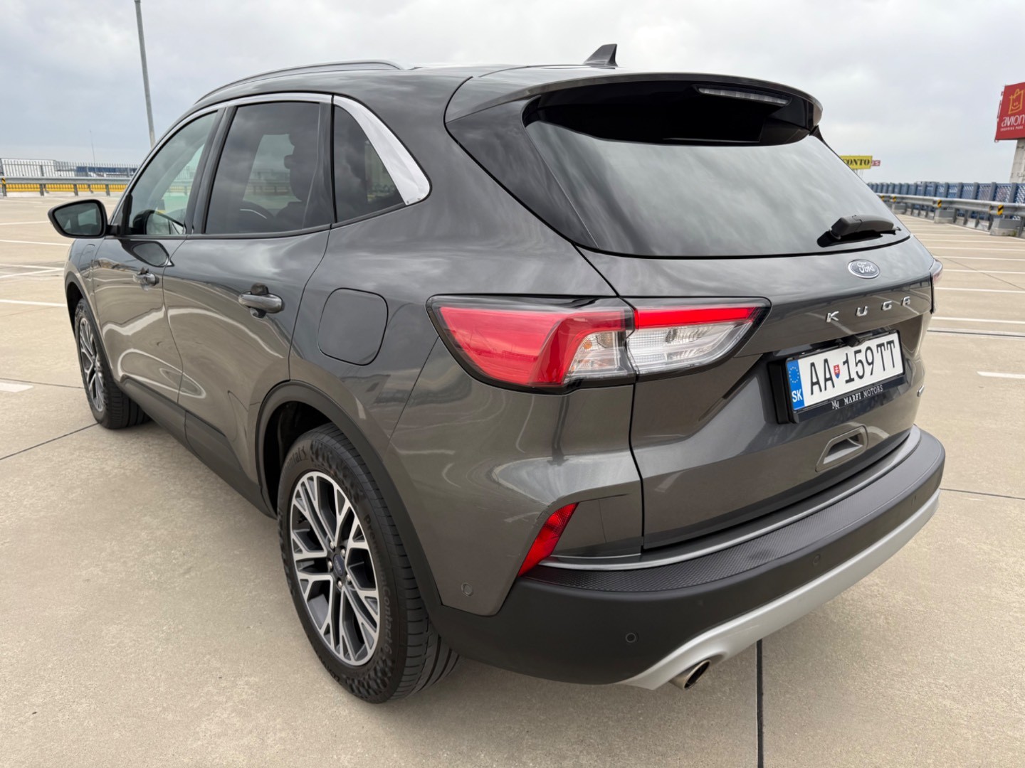 Ford Kuga 2.5 Duratec PHEV 225k Titanium CVT