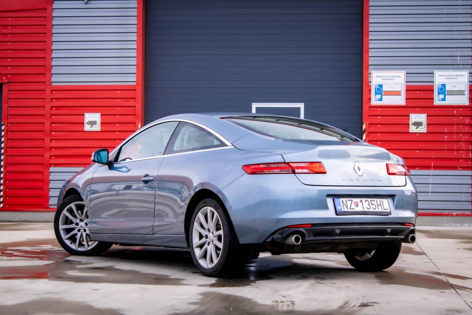 Renault Laguna Coupé 3.0DCi V6 2010 AT/6
