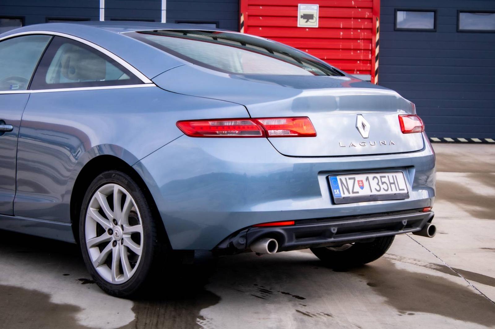 Renault Laguna Coupé 3.0DCi V6 2010 AT/6