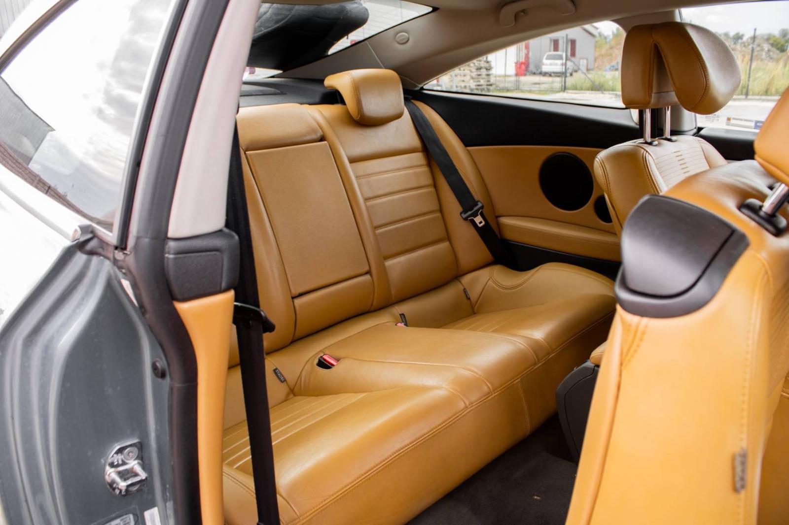 Renault Laguna Coupé 3.0DCi V6 2010 AT/6