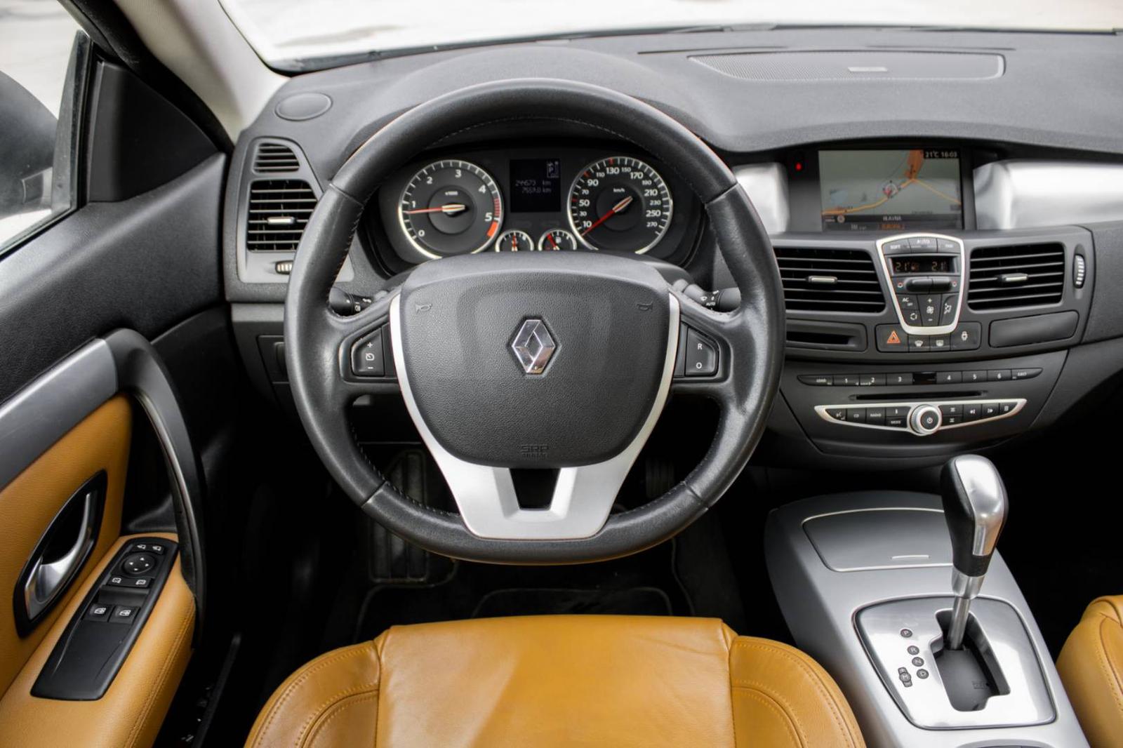 Renault Laguna Coupé 3.0DCi V6 2010 AT/6