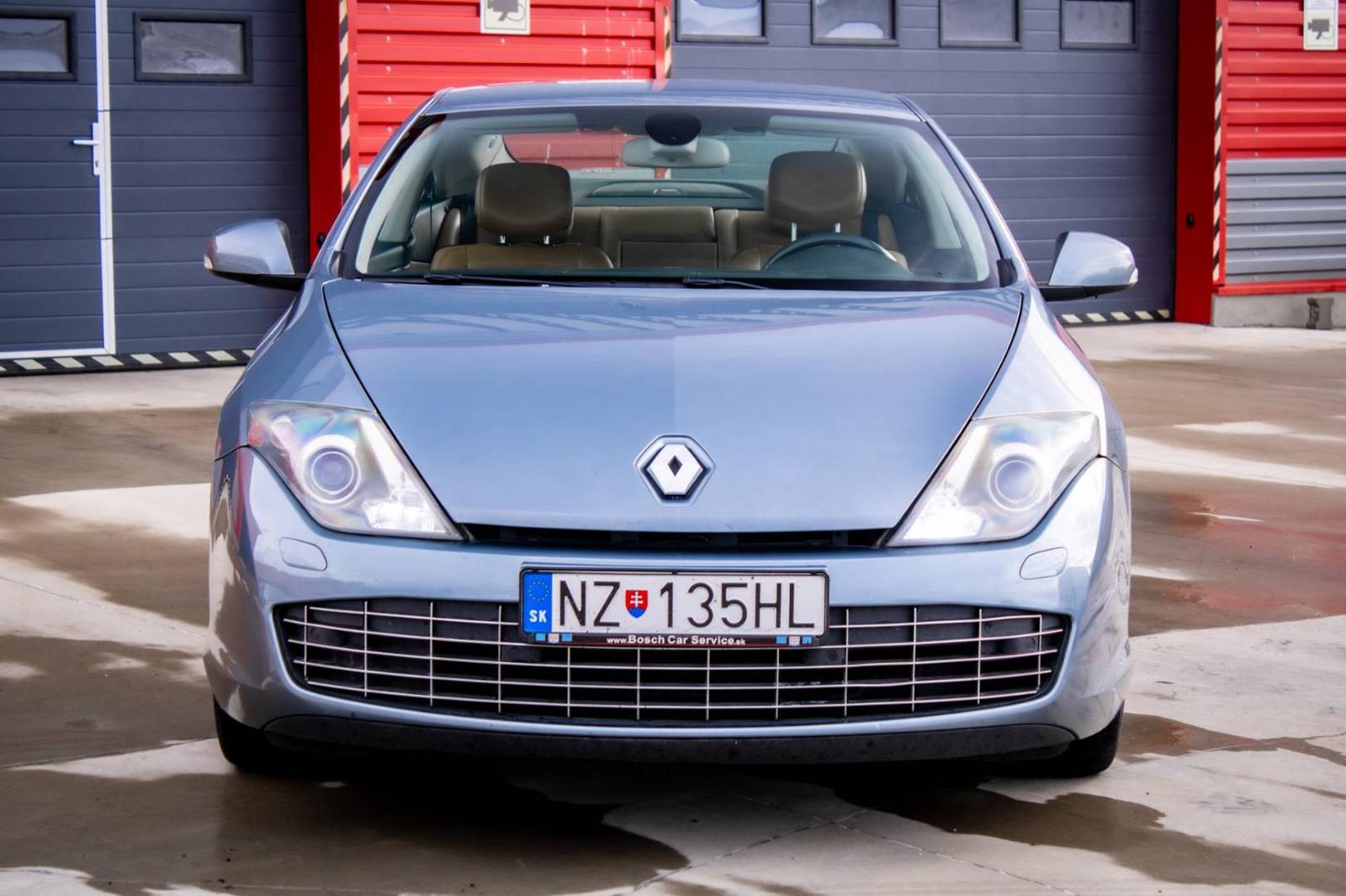 Renault Laguna Coupé 3.0DCi V6 2010 AT/6