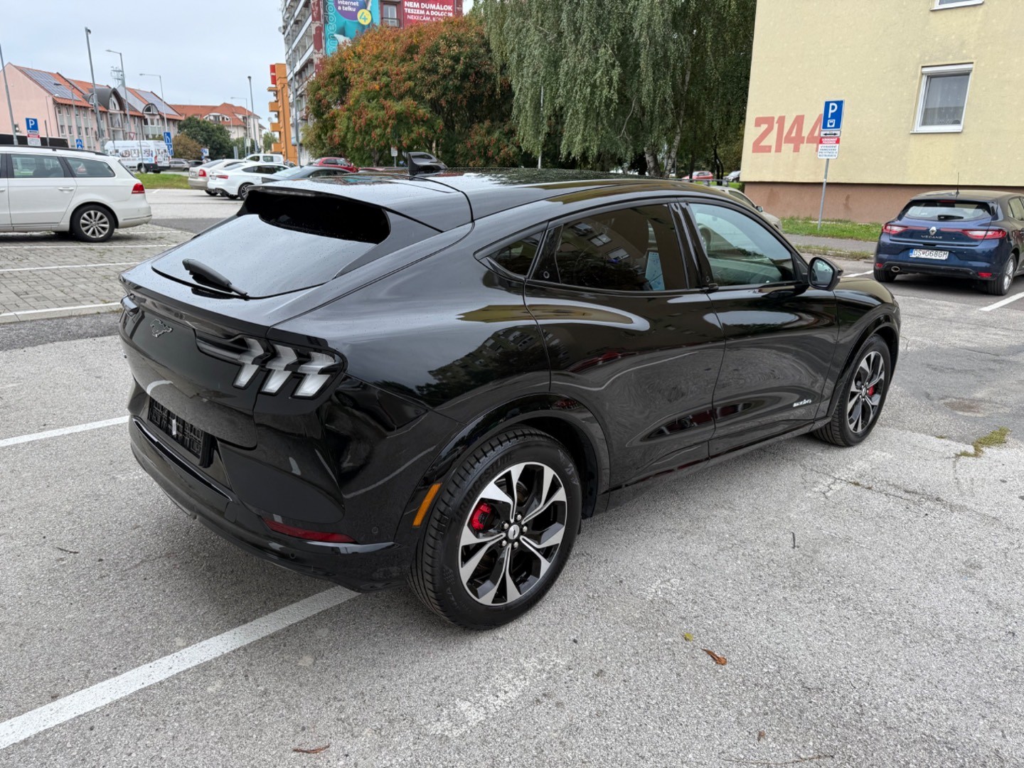 Ford Mustang Mach-E 75,7kWh AWD STD