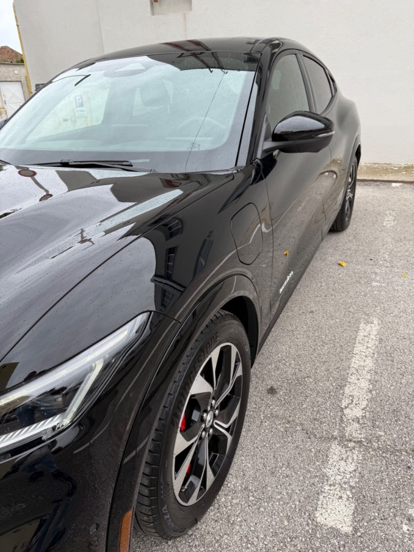 Ford Mustang Mach-E 75,7kWh AWD STD