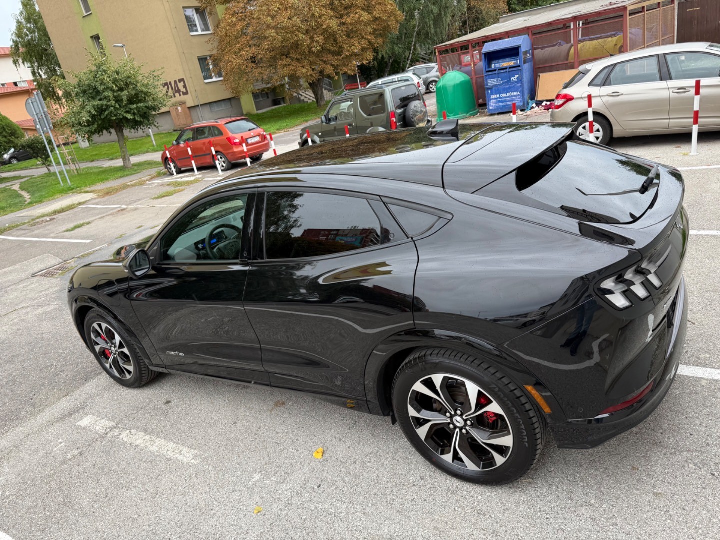 Ford Mustang Mach-E 75,7kWh AWD STD