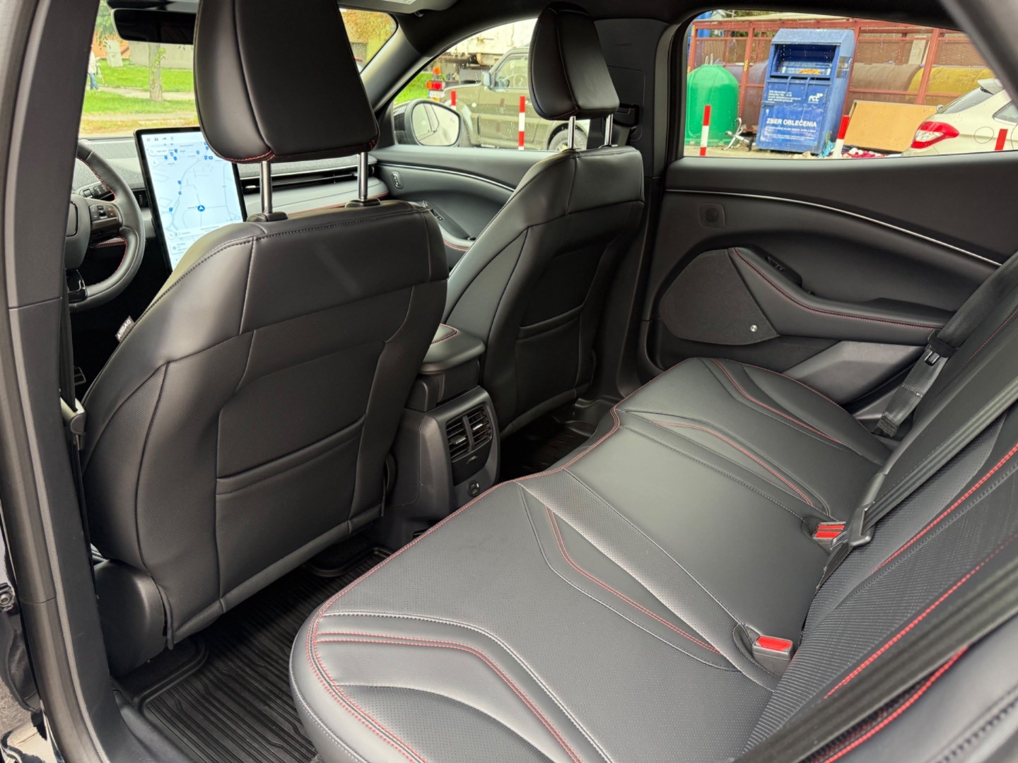 Ford Mustang Mach-E 75,7kWh AWD STD