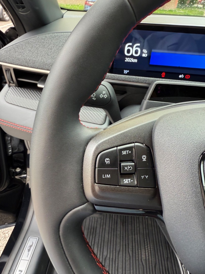 Ford Mustang Mach-E 75,7kWh AWD STD