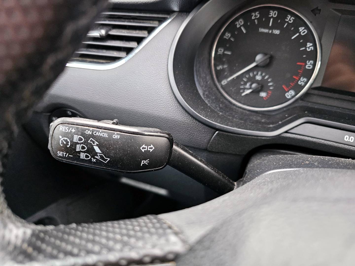 Škoda Octavia Combi 1.6 TDI M6 GreenLine Ambition Navi R16