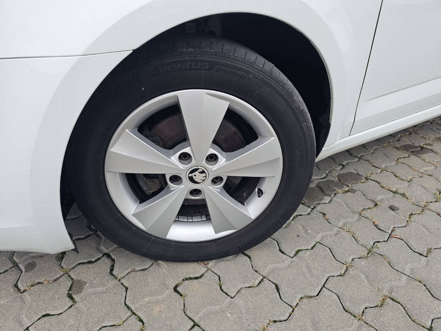 Škoda Octavia Combi 1.6 TDI M6 GreenLine Ambition Navi R16