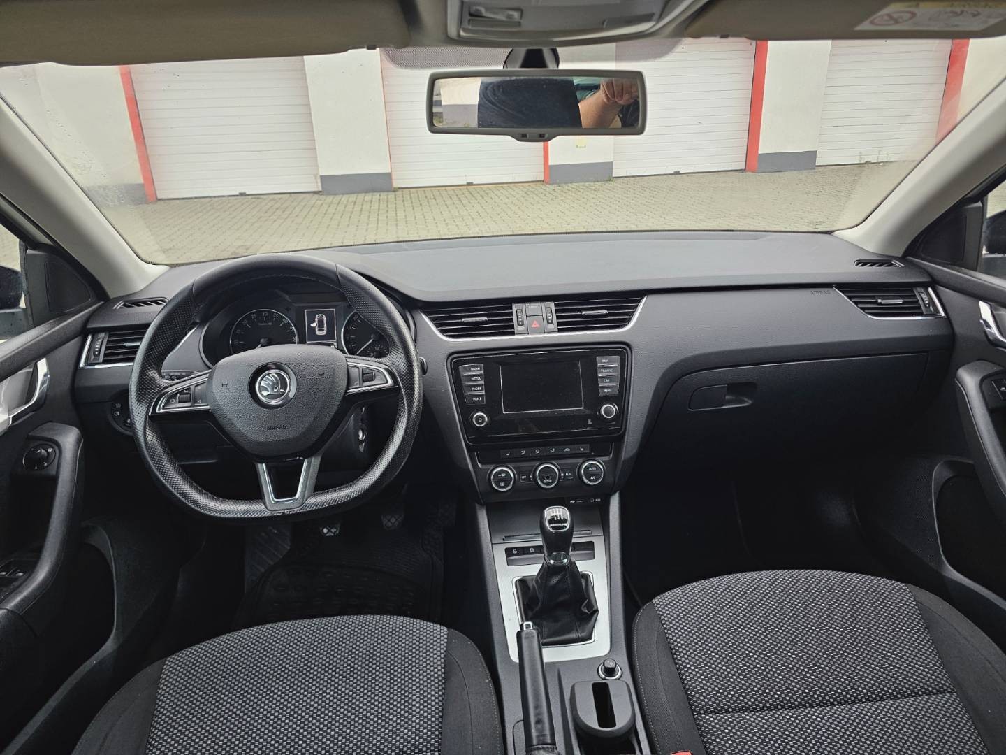 Škoda Octavia Combi 1.6 TDI M6 GreenLine Ambition Navi R16