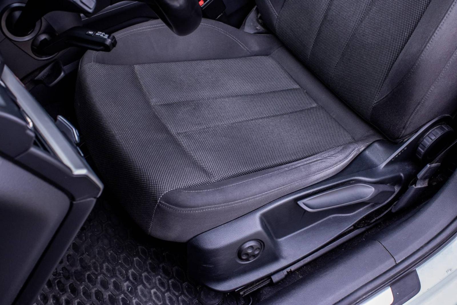 Audi A4 Avant 2.0 TDI S tronic / AJ NA SPLÁTKY