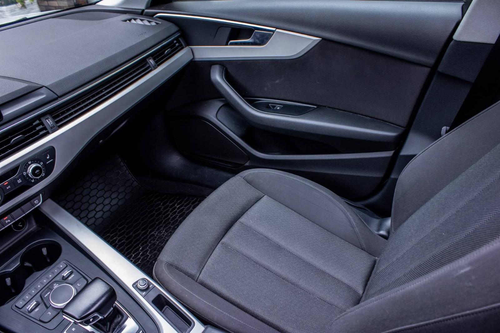 Audi A4 Avant 2.0 TDI S tronic / AJ NA SPLÁTKY